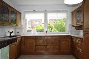 EINFAMILIEN-REIHENMITTELHAUS PARKETT 4 ZIMMER MOD. BÄDER+G-WC GARTEN TERRASSE GARAGE IN HASSELS – Oberheider Straße 35, 40599 Hassels, Düsseldorf – Vorschaubild 5