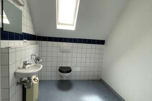 7556 - WG gesucht: Zentrale 6-Zimmerwohnung am Stephansplatz / Postgalerie! – Die vollständige Adresse der Immobilie erhältst du vom Anbieter., 76133 Innenstadt-West, Karlsruhe – Vorschaubild 12