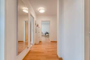 Urban wohnen, entspannt genießen: Lichtdurchflutete 2-Zimmer-Wohnung im 4. OG mit Blick ins Grüne – Die vollständige Adresse der Immobilie erhältst du vom Anbieter., 80997 Moosach-Bahnhof, München – Vorschaubild 9