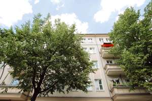 Vermietete 2-Zimmer-Wohnung mit Balkon direkt am Wismarplatz – Die vollständige Adresse der Immobilie erhältst du vom Anbieter., 10247 Friedrichshain, Berlin – Vorschaubild 1