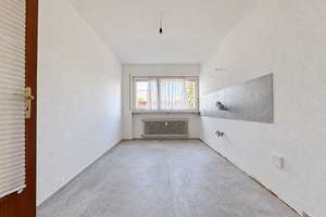 Frisch renovierte 3-Zimmer-Wohnung mit 2 Balkonen, Aufzug & TG-Stellplatz in Feudenheim – 68259 Feudenheim, Mannheim – Vorschaubild 8