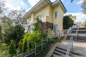 Endreihenhaus mit Kaminofen und Garten, wohnen über 2 Etagen
