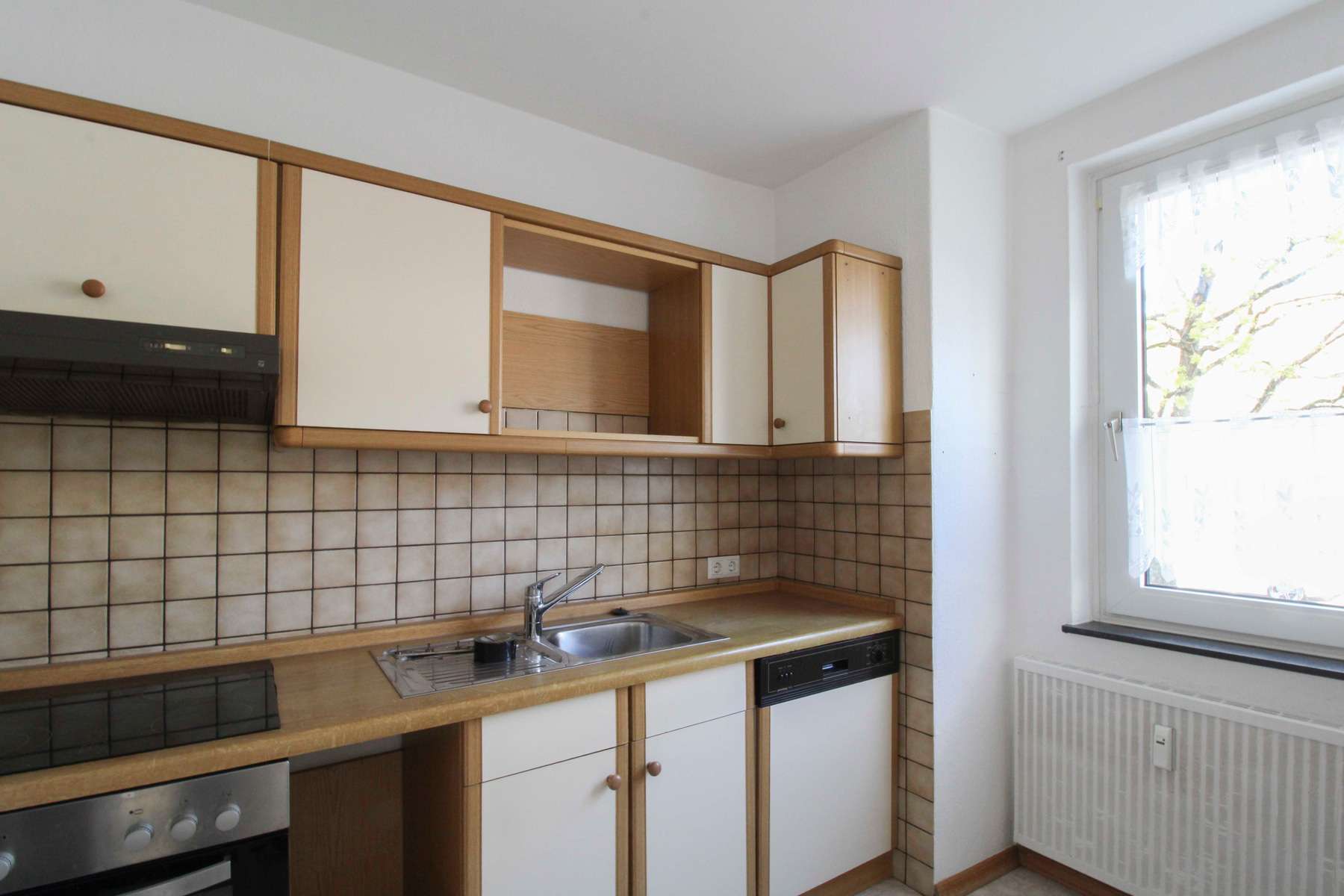 Vielfältige Möglichkeiten: Gestaltbare Erdgeschosswhg. in urbaner Lage, Hannover Kreis – Bild 3