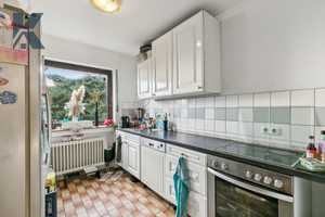 Bieterverfahren: solides Reihenmittelhaus mit Erweiterungspotenzial, Open House 30.04. 17-20h – Mengenicher Str. 53, 50767 Köln – Vorschaubild 5