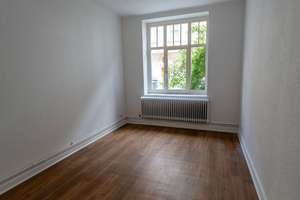 Charmante 3-Zimmer-Altbauwohnung mit modernem Komfort in zentraler Lage Göttingens – Die vollständige Adresse der Immobilie erhältst du vom Anbieter., 37073 Innenstadt, Göttingen – Vorschaubild 3