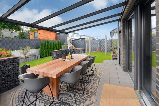 https://pictures.immobilienscout24.de/listings/0b9d5bfd-79ff-4dfa-a70a-d916ecb3b3b2-1864153437.jpeg/ORIG/resize/540x540%3E/format/jpg/quality/80