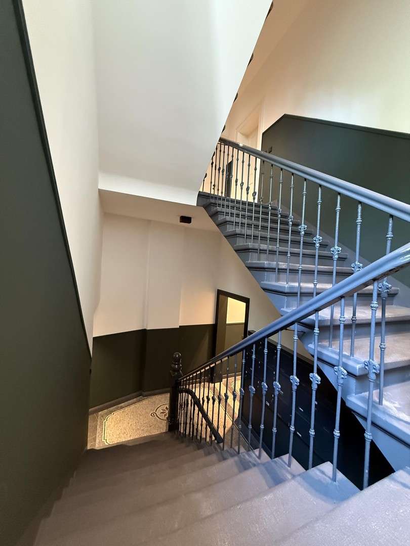 DG-Rohbau mit Vision - 220 m² & genehmigter Dachterrasse, Dachsanierung notwendig, Hamburg – Bild 3