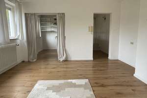 Gemütliche Studentenwohnung mit herrlichem Ausblick im grünen Heilbronner Osten – Die vollständige Adresse der Immobilie erhältst du vom Anbieter., 74074 Heilbronn, Heilbronn – Vorschaubild 3