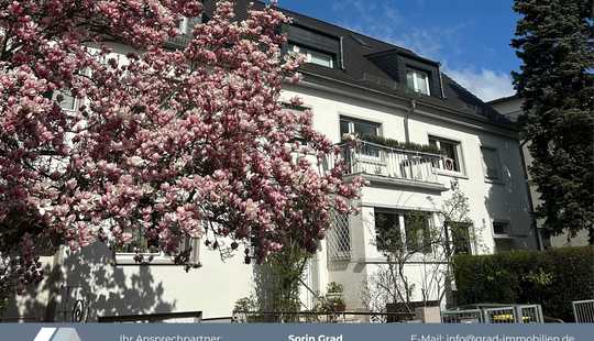 Bild von Großzügiges Mittelreihenhaus mit Garten in Toplage – Holzhausenviertel Frankfurt Nordend