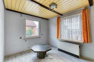Seltene Gelegenheit: Großzügiges Ein -bis Zweifamilienhaus mit Garten und Garage – Esslingen (Kreis) – Vorschaubild 3
