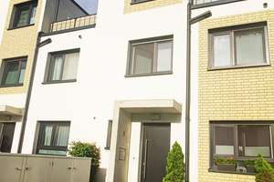 Schönes Haus mit sechs Zimmern in Offenbach am Main – Ottilia-Carolina-Moufang-Straße 9, 63075 Mühlheimer Straße, Offenbach am Main – Vorschaubild 4