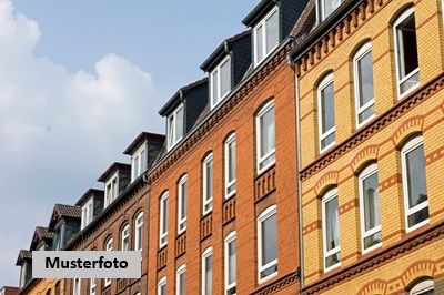 Platz für alle! 1- bis 2-Familien-Reihenendhaus mit Garten