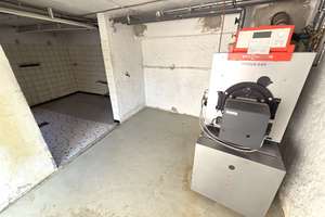 FAMILIENHAUS MIT 5 ZIMMERN, KÜCHE MIT GROßER VORRATSKAMMER, KLEINER GARTEN UND TERRASSE... – Die vollständige Adresse der Immobilie erhältst du vom Anbieter., 76228 Grünwettersbach, Karlsruhe – Vorschaubild 33