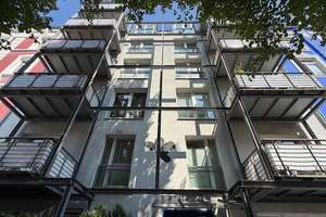 2-Zi.-Altbauwohnung mit Wohnküche und Balkon in Barmbek-Süd
