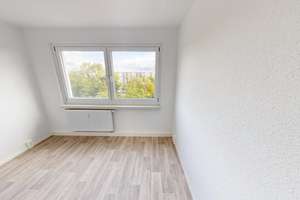 Lichterhellte 4-Raum-Wohnung mit Balkon – Albert-Köhler-Str. 39, 9122 Morgenleite, Chemnitz – Vorschaubild 3