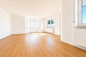 Frisch renovierte 3-Zimmer-Wohnung mit Balkon & Stellplatz in Weikersheim