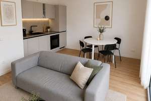 Einziehen & Wohlfühlen: Vollmöblierte 2,5-Zimmer-Neubauwohnung