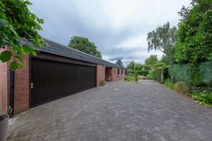 *VERKAUFT* Architektur-Ikone: Winkel-Bungalow inklusive Parkfeeling in Krefeld-Fischeln – Die vollständige Adresse der Immobilie erhältst du vom Anbieter., 47807 Fischeln, Krefeld – Vorschaubild 2