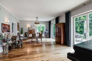 Stadtvilla der Extraklasse | Energieeffizient | Wärmepunmpe & PV | Bestlage Pankow – Die vollständige Adresse der Immobilie erhältst du vom Anbieter., 13156 Niederschönhausen, Berlin – Vorschaubild 3