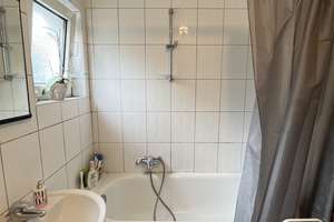 *TERRASSENWOHNUNG ZUM GARTEN* - 2 ZI WOHNUNG IN DÜSSELDORF – Zur Lindung 25-27, 40489 Angermund, Düsseldorf – Vorschaubild 3