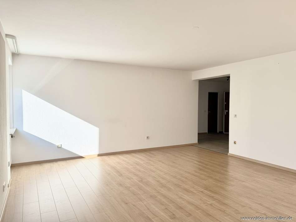 WOHNEN / ESSEN