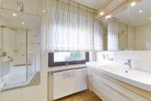 Exklusives RMH in bester Lage inkl. XXL-Schlafzimmer / Garten / Garage und sehr viel Keller – Die vollständige Adresse der Immobilie erhältst du vom Anbieter., 69469 Weinheim – Vorschaubild 15