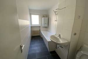 Geräumige Wohnung in ruhiger Lage mit Essplatz – Goldhähnchenweg 27, 12359 Buckow, Berlin – Vorschaubild 3