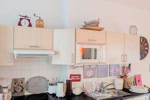 HOMESK - Altbaucharme in Berlin-Mitte | Lichtdurchflutete 2-Zimmer-Wohnung nahe Rosenthaler Platz – Zehdenicker Straße 16, 10119 Mitte (Ortsteil), Berlin – Vorschaubild 13