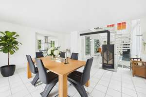 Architekten-Juwel in Mögeldorf: Luxuriöses Wohnen mit Wintergarten und idyllischem Teich – Die vollständige Adresse der Immobilie erhältst du vom Anbieter., 90480 Schmausenbuckstraße, Nürnberg – Vorschaubild 3