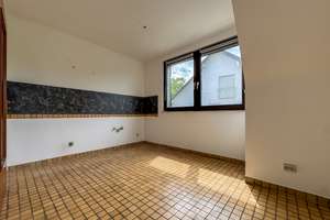 Düsseldorf Benrath: 2-Zimmer Maisonette Wohnung mit Nord-West-Balkon! – Die vollständige Adresse der Immobilie erhältst du vom Anbieter., 40597 Benrath, Düsseldorf – Vorschaubild 10