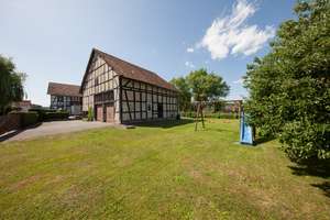 Fachwerk Bauernhof mit Scheune und großem Garten, Familienidyll bei Heldburg! – Die vollständige Adresse der Immobilie erhältst du vom Anbieter., 98663 Hellingen – Vorschaubild 8