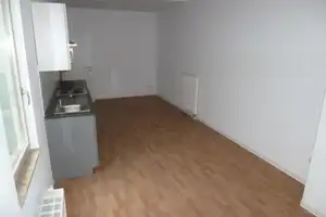 direkt neben der UNI / WG geeignete, großzügige 2 Zi. Wohnung mit Wohnküche / EBK zu vermieten – Kaulenberg 4, 6108 Halle (Saale) – Vorschaubild 7