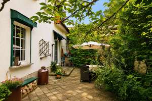 Historische Fabrikantenvilla mit Bungalow, Gewerbeflächen und 834 m² Baulandreserve – Wohnen, Arbeit – Die vollständige Adresse der Immobilie erhältst du vom Anbieter., 12621 Kaulsdorf, Berlin – Vorschaubild 5