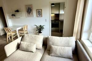 Design-Apartment mit Westsonne & Blick ins Grüne, Aufzug & neuer Möblierung nach Sanierung – Heilmannring 59b, 13627 Charlottenburg-Nord, Berlin – Vorschaubild 5