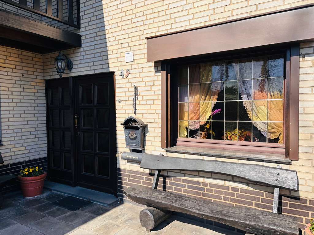 Immobilie in Nideggen - Charmantes LANDHAUS mit EINLIEGERWOHNUNG in ruhiger Ortsrandlage von Nideggen EMBKEN - Bild 3