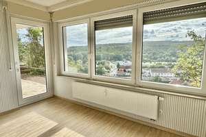 Ruhe und Aussicht! Traumhaft ruhiges Wohnen mit Terrasse und Garage...BITTE Beschreibung lesen...! – 75417 Mühlacker – Vorschaubild 2
