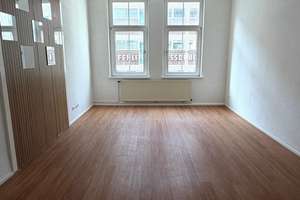 Schöne 4-Zimmer-Wohnung mit Balkon