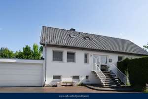 Isernhagen: Modernes, familienfreundliches Einfamilienhaus im Grünen – Die vollständige Adresse der Immobilie erhältst du vom Anbieter., 30916 Isernhagen – Vorschaubild 1