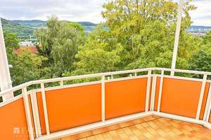 3-Raum-Wohnung mit guter Anbindung, herrlichem Ausblick und günstigem Preis (Kaufpreisfaktor 18,62!) – Die vollständige Adresse der Immobilie erhältst du vom Anbieter., 7743 Jena-Nord, Jena – Vorschaubild 3