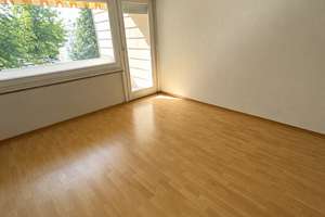 Helle, großzügige 3 Zimmer-Balkonwohnung mit EBK! Nah am Kuhsee – Garmischer Str. 14, 86163 Hochzoll-Süd, Augsburg – Vorschaubild 3
