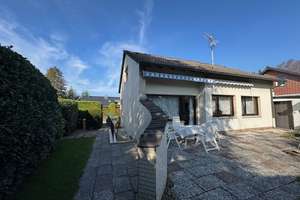 Freistehendes Einfamilienhaus mit Garage in ruhiger Wohnlage. – Die vollständige Adresse der Immobilie erhältst du vom Anbieter., 42655 Solingen-Mitte, Solingen – Vorschaubild 4