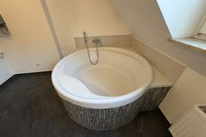 Exklusive 3-ZKB Dachgeschoss-Altbauwohnung in Wiesbaden – Bismarckring 14, 65183 Westend / Bleichstraße, Wiesbaden – Vorschaubild 16