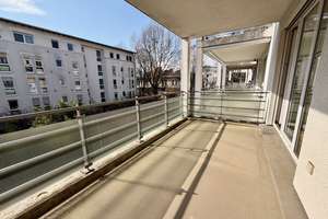 "Perfekte Raumaufteilung"
Freigestellte 3 Zimmerwohnung in beliebter Lage vom Europaviertel – Die vollständige Adresse der Immobilie erhältst du vom Anbieter., 65197 Rheingauviertel / Hollerborn, Wiesbaden – Vorschaubild 9