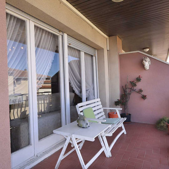 Geräumige und helle Wohnung mit Balkon im Viertel Creu de la Mà