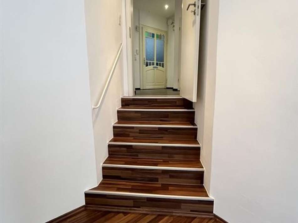Wohnraum Treppe Richtung Flur 