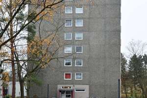 Geräumige Wohnung für Zwei! – Karwendelstr. 10, 90471 Langwasser Nordwest, Nürnberg – Vorschaubild 2