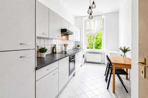 Bezugsfreie 2 Zi. -Wohnung mit 2 Balkonen nahe der Schönhauser Allee – Die vollständige Adresse der Immobilie erhältst du vom Anbieter., 13189 Pankow (Ortsteil), Berlin – Vorschaubild 3