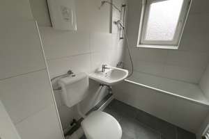 Helle 2,5 Zimmer- Wohnung im 2.Obergeschoss mit Balkon und Tageslichtbad mit Wanne – Klipperstr. 2, 23558 Buntekuh, Lübeck – Vorschaubild 9