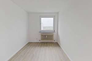 Modernisierte 3-Zimmer-Wohnung mit Loggia und grandiosem Ausblick – Neuselbrunn 31, 90471 Langwasser Nordwest, Nürnberg – Vorschaubild 5