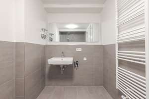 Hochwertige 3-Zimmer Dachgeschosswohnung an der Volksbühne in Berlin Mitte – Torstrasse 41, 10119 Prenzlauer Berg, Berlin – Vorschaubild 5
